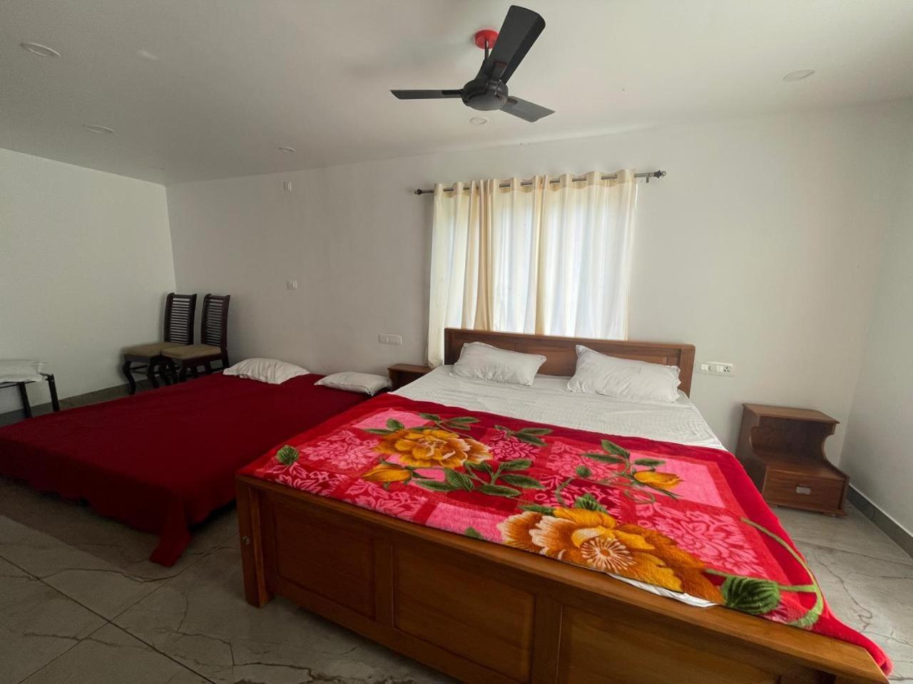 Blossom Valley Cottage Munnar Quarto foto